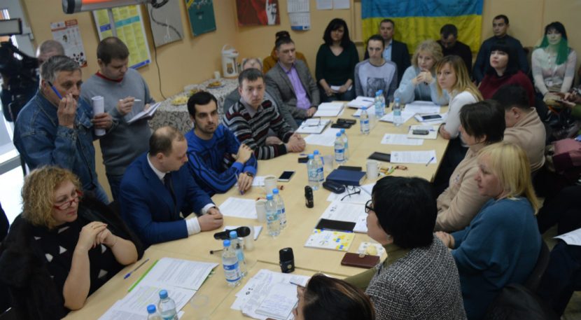 Сєвєродонецьк, круглий стіл